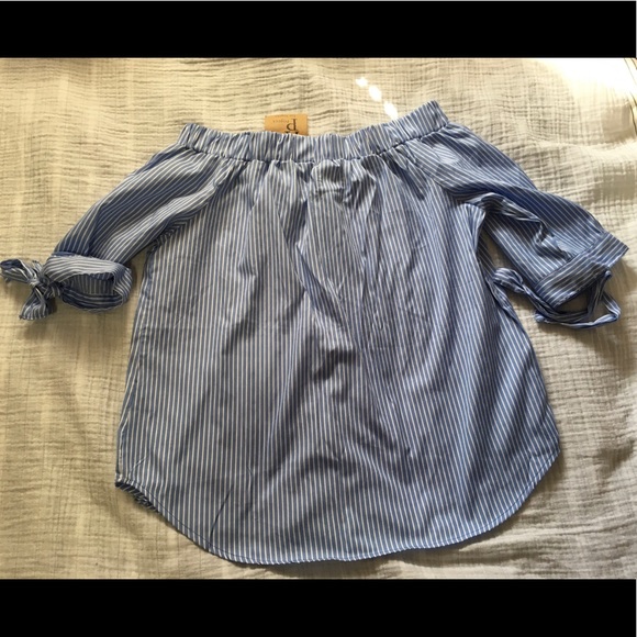 Haute Project Off-the-Shoulder Blouse - Picture 3 of 7